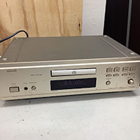 DENON DCD-1550AR CDプレーヤー